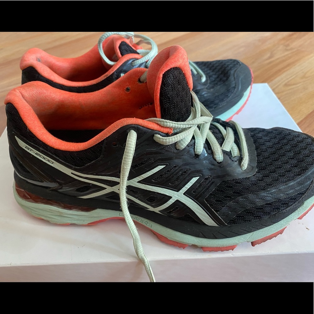 Asics Running Shoe - GT 2000